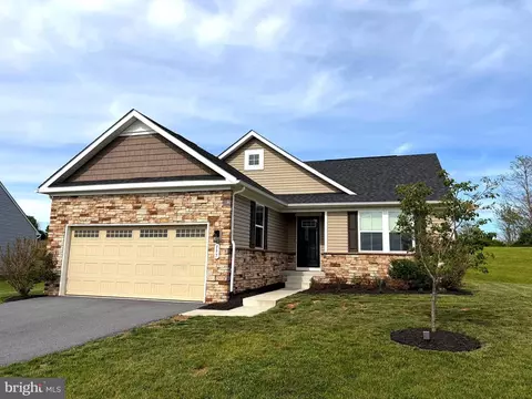 197 Ethan Cir, Martinsburg, WV 25403