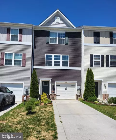 185 Magellan Dr, Martinsburg, WV 25404