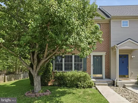 64 Fiser Ln, Martinsburg, WV 25404