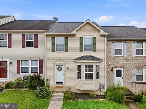 97 Quince Tree Dr, Martinsburg, WV 25403