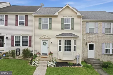 97 Quince Tree Dr, Martinsburg, WV 25403