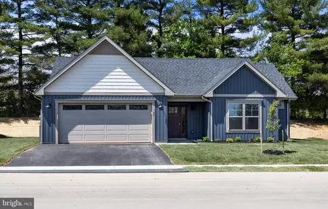 93 Haskell Dr, Martinsburg, WV 25404