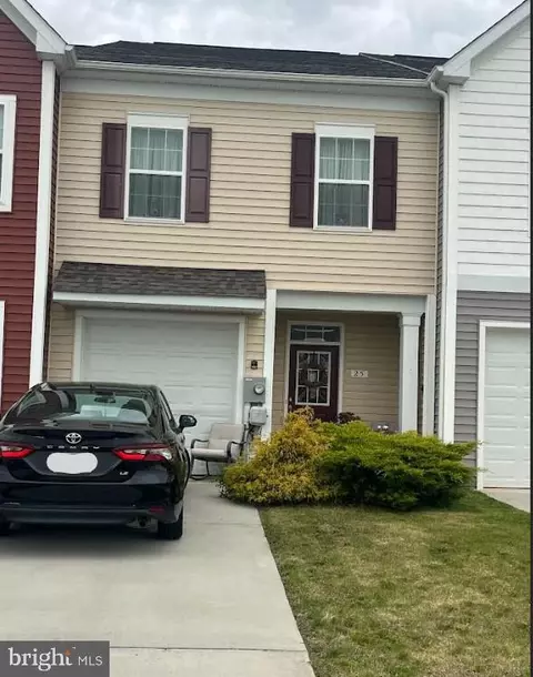 25 Sullyruth Ct, Bunker Hill, WV 25413