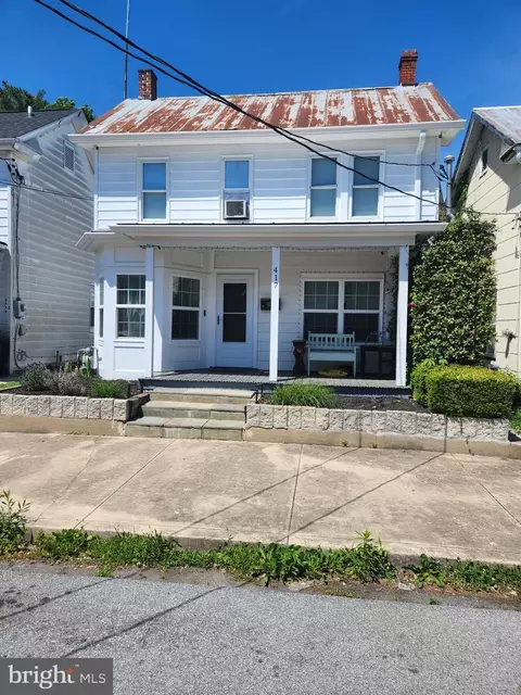 417 E Race St, Martinsburg, WV 25404