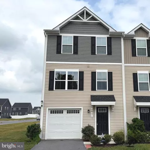 276 Rhea Dr, Martinsburg, WV 25403