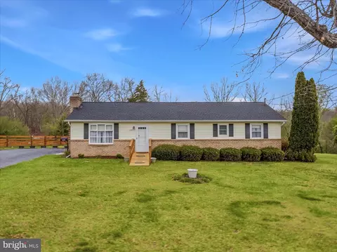 1172 Three Run Rd, Bunker Hill, WV 25413