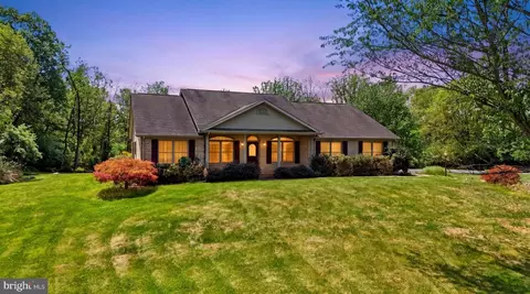 107 Palace Ct, Inwood, WV 25428