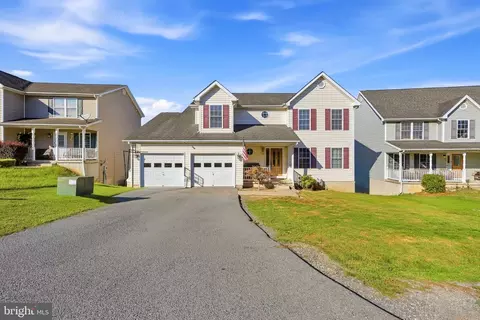 115 Jewels Ct, Martinsburg, WV 25404