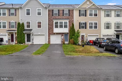 252 Rumbling Rock Rd, Hedgesville, WV 25427