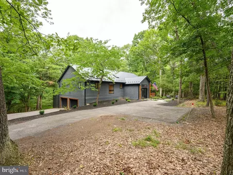 228 Rising Sun Rd, Hedgesville, WV 25427