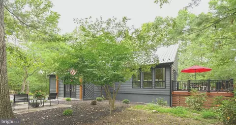 228 Rising Sun Rd, Hedgesville, WV 25427