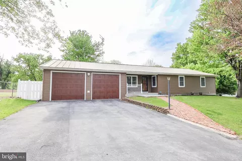 406 Hedrick Ave, Martinsburg, WV 25405