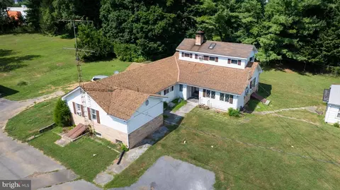 24-38 42 Karns Ct, Martinsburg, WV 25401