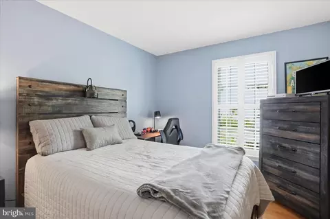 Bedroom - 96 Phoenix Ln, Falling Waters, WV 25419 photo 1 of 7