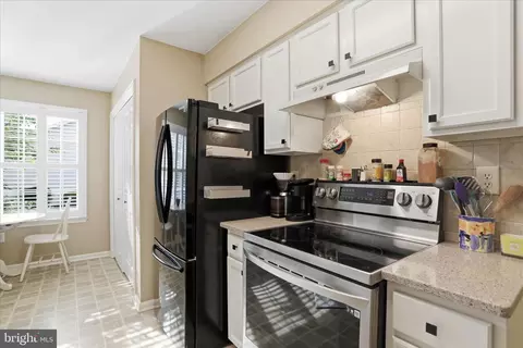Kitchen - 96 Phoenix Ln, Falling Waters, WV 25419 photo 2 of 2