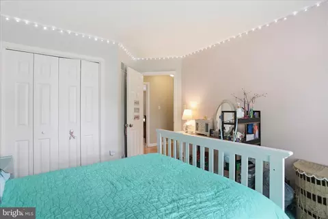Bedroom - 96 Phoenix Ln, Falling Waters, WV 25419 photo 4 of 7
