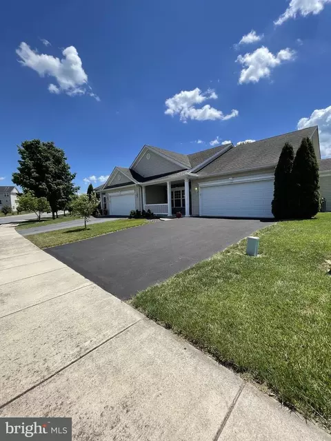 56 Casteel Dr, Martinsburg, WV 25404