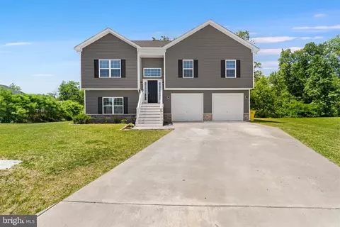 89 Briarcrest Cir, Martinsburg, WV 25405