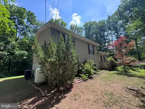 488 Platt Mountain Ln, Inwood, WV 25428