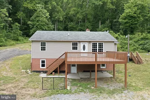 839 Needmore Rd, Martinsburg, WV 25403
