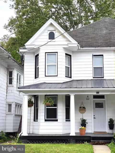 723 W King St, Martinsburg, WV 25401