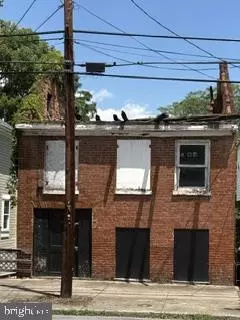 214 W Race St, Martinsburg, WV 25401