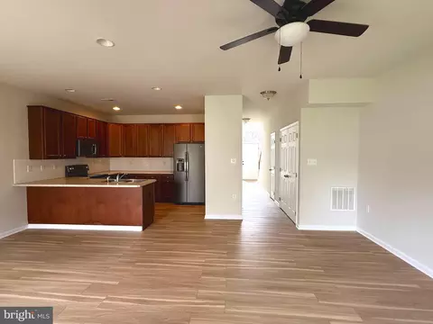Entry Way - 25 Cavendish Way, Falling Waters, WV 25419 photo 3 of 5