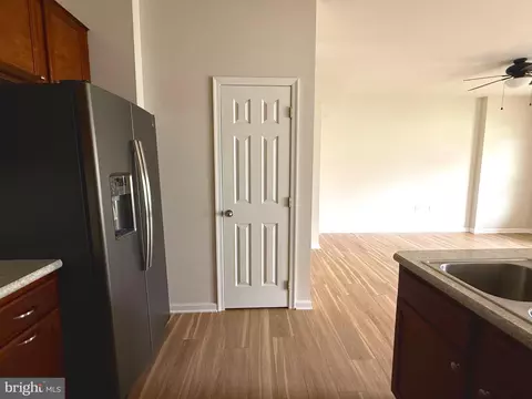 Entry Way - 25 Cavendish Way, Falling Waters, WV 25419 photo 4 of 5