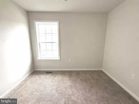 Bedroom - 25 Cavendish Way, Falling Waters, WV 25419 photo 2 of 3