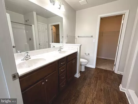 Bath - 25 Cavendish Way, Falling Waters, WV 25419 photo 5 of 6