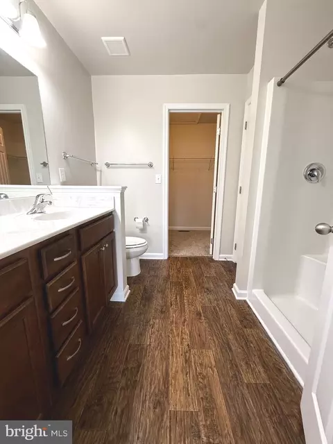 Bath - 25 Cavendish Way, Falling Waters, WV 25419 photo 4 of 6