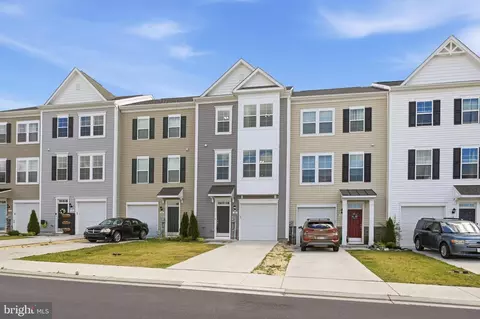 22 Kirby Ct, Bunker Hill, WV 25413