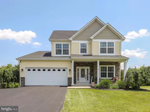 65 Fegan Rd, Bunker Hill, WV 25413