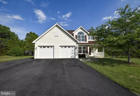 57 Hansberry Ct, Inwood, WV 25428
