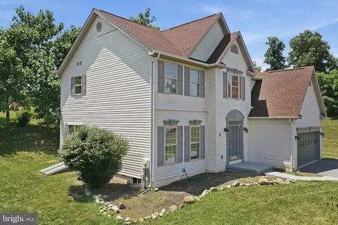 Exterior - 48 Lansing Ct, Falling Waters, WV 25419 photo 3 of 11