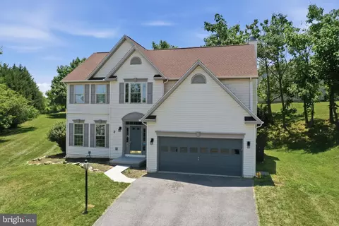 Exterior - 48 Lansing Ct, Falling Waters, WV 25419 photo 2 of 11