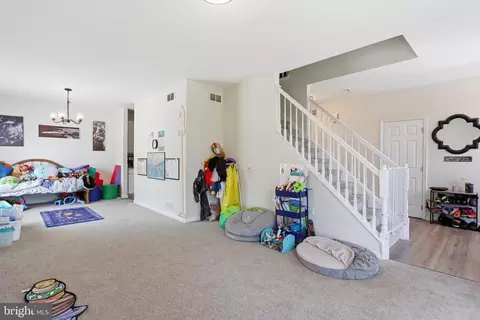 Entry Way - 48 Lansing Ct, Falling Waters, WV 25419 photo 5 of 7