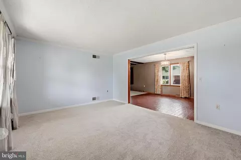 Living - 23 Drake Ave, Falling Waters, WV 25419 photo 1 of 11