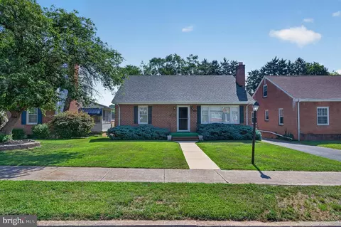 207 N Tennessee Ave, Martinsburg, WV 25401