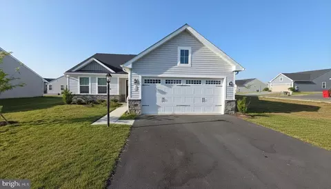 14 Wyoming Way, Hedgesville, WV 25427