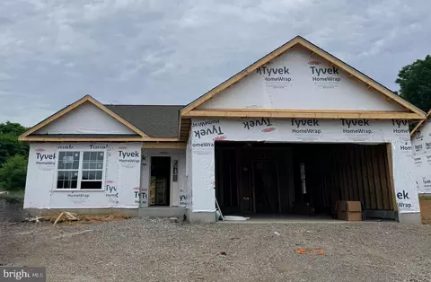 15 Boothbay Dr, Martinsburg, WV 25403
