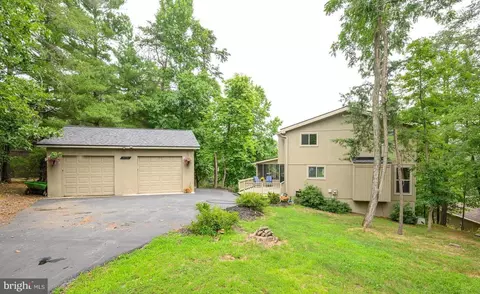 496 Winter Cp, Hedgesville, WV 25427