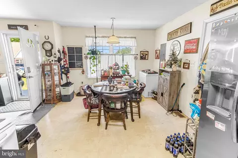 Dining - 11 15 Galbus Ct, Falling Waters, WV 25419 photo 1 of 1