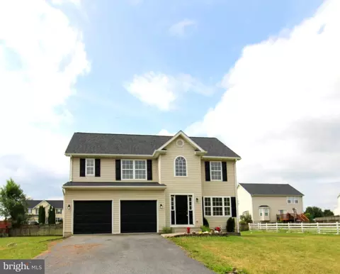 291 Teal Rd N, Martinsburg, WV 25405