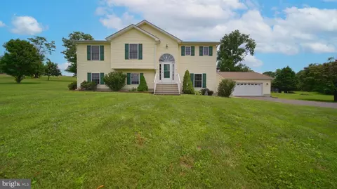 75 Barlow Ct, Martinsburg, WV 25403