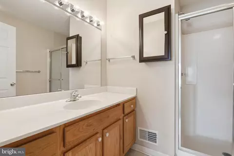 Bath - 142 Hastings Dr, Falling Waters, WV 25419 photo 1 of 2