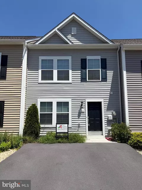 164 Scotch Dr, Bunker Hill, WV 25413