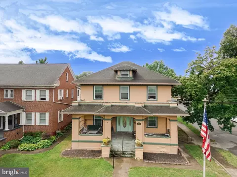 1025 W King St, Martinsburg, WV 25401