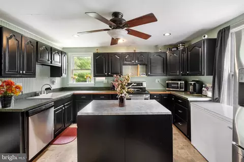 200 E John St, Martinsburg, WV 25401