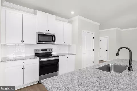 Kitchen - 41 Brompton St, Falling Waters, WV 25419 photo 1 of 1